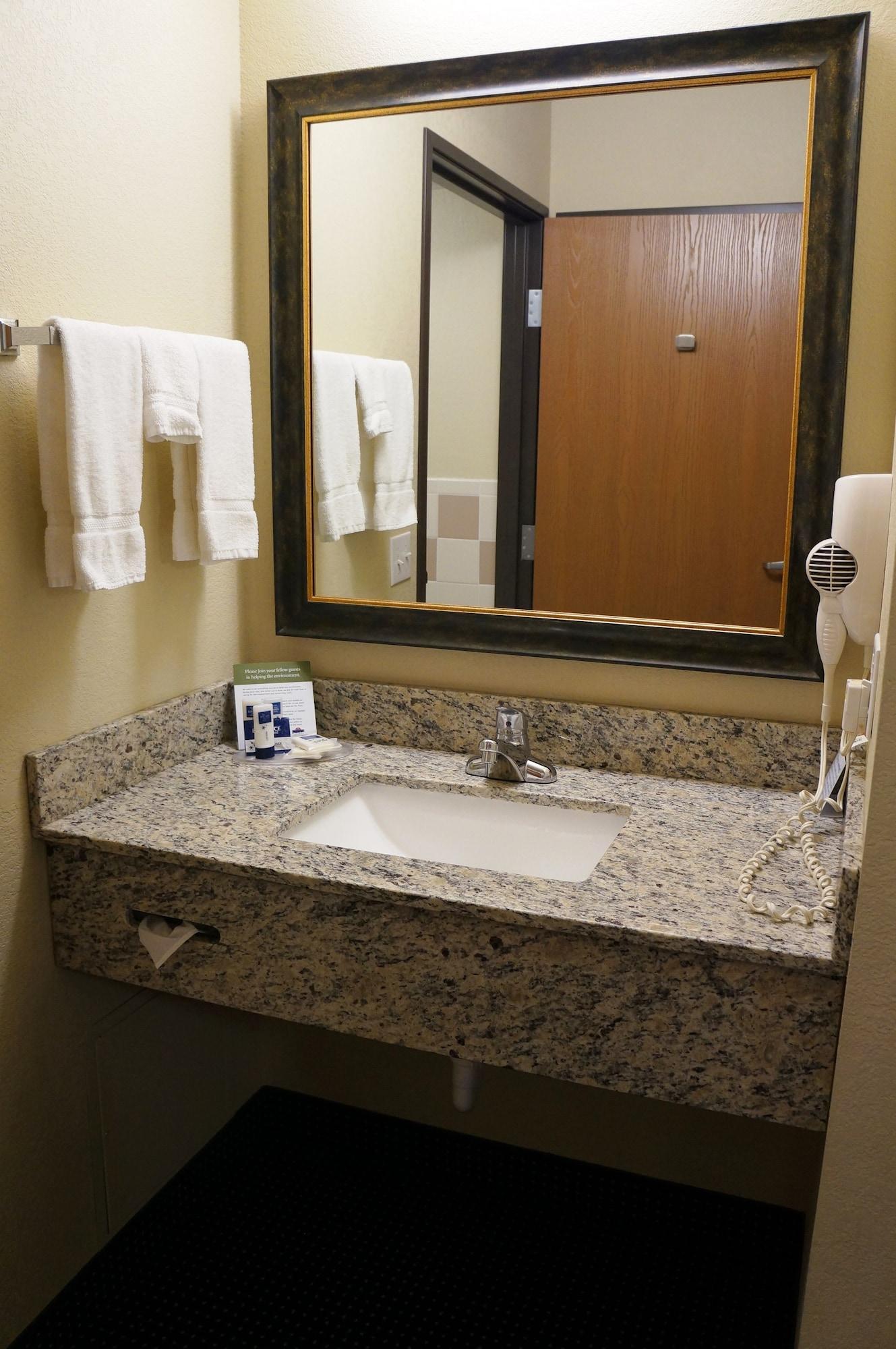 Americinn By Wyndham Fort Dodge Bagian luar foto