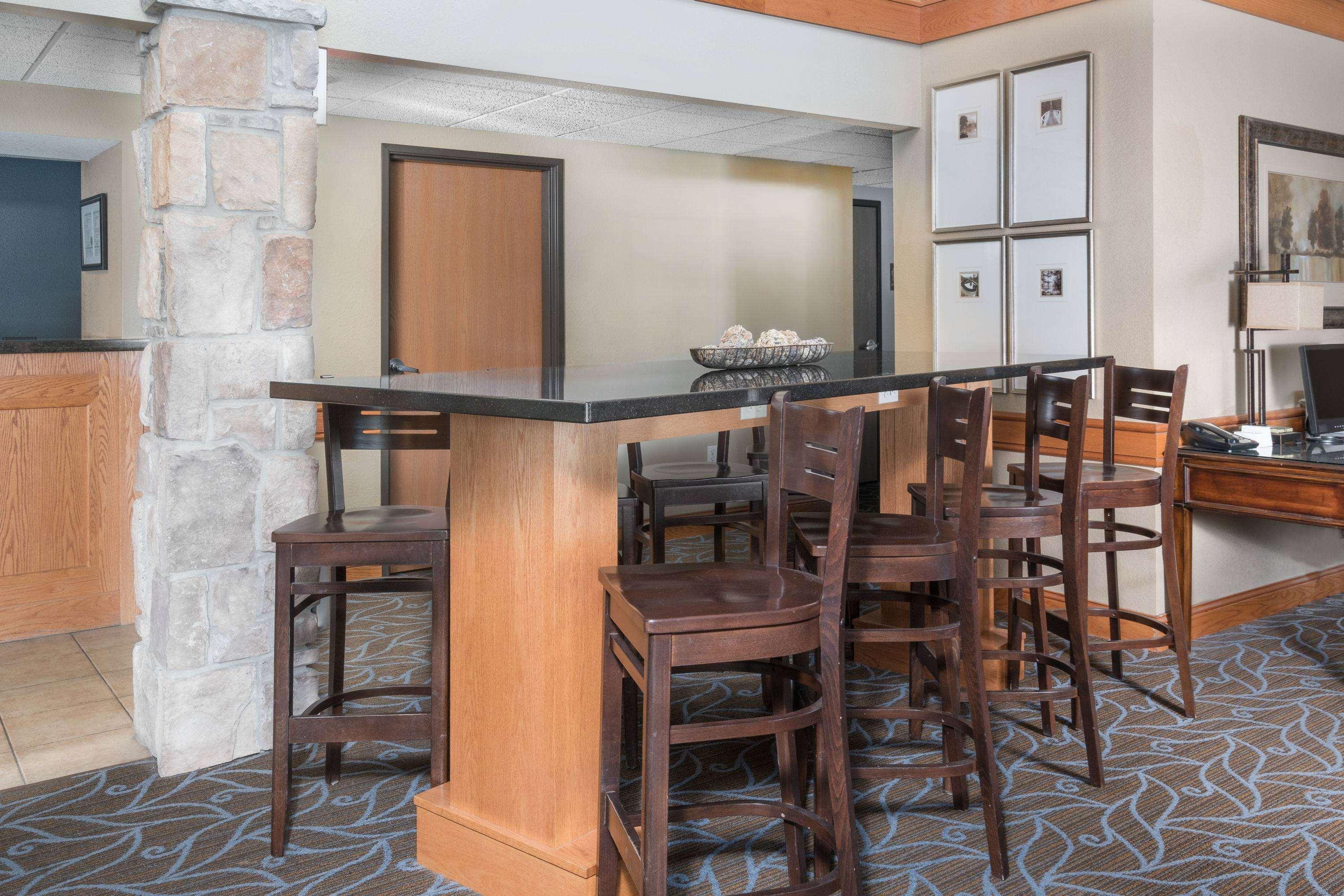 Americinn By Wyndham Fort Dodge Bagian luar foto