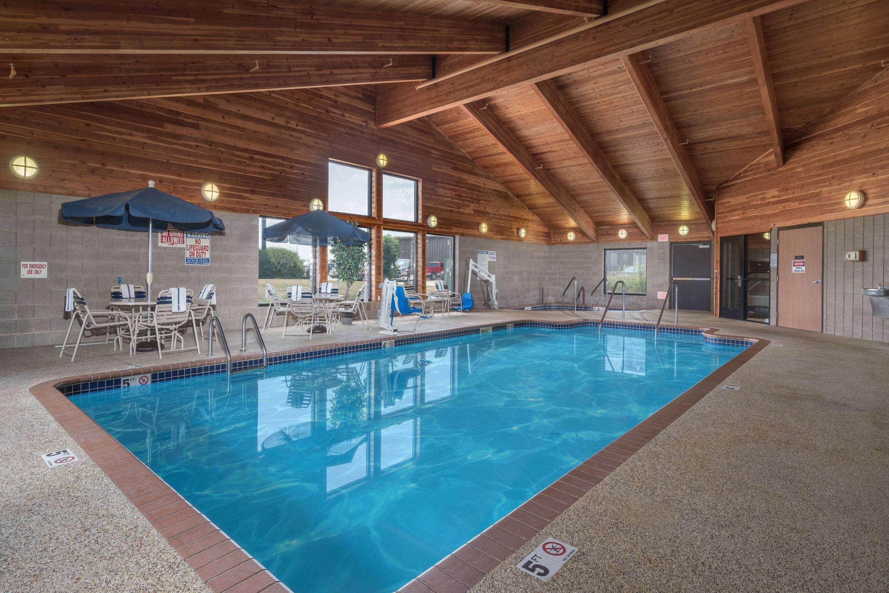 Americinn By Wyndham Fort Dodge Bagian luar foto