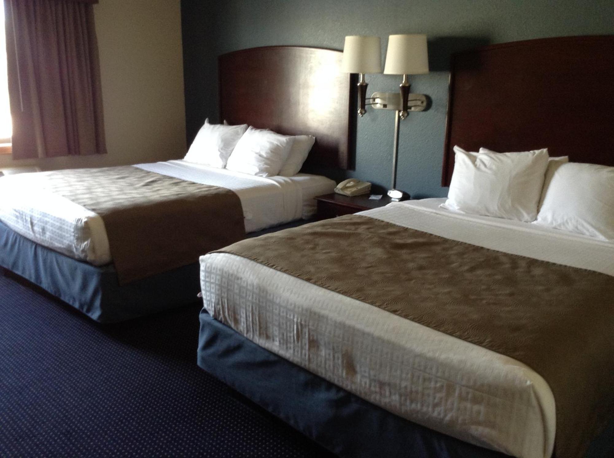 Americinn By Wyndham Fort Dodge Bagian luar foto