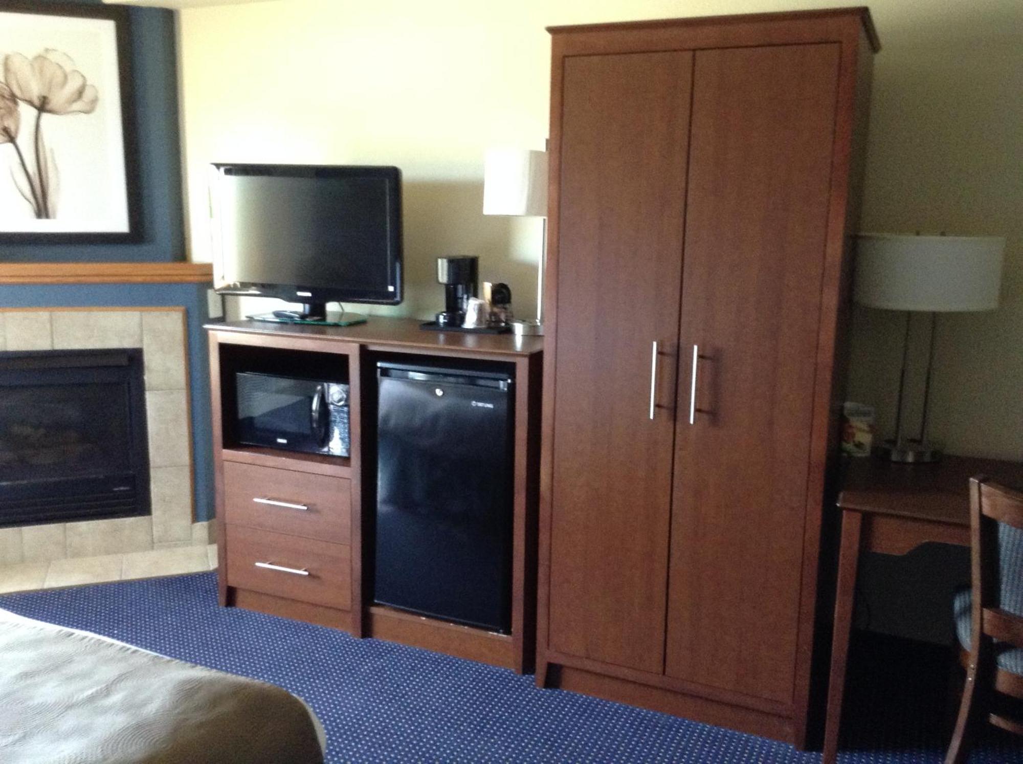 Americinn By Wyndham Fort Dodge Bagian luar foto