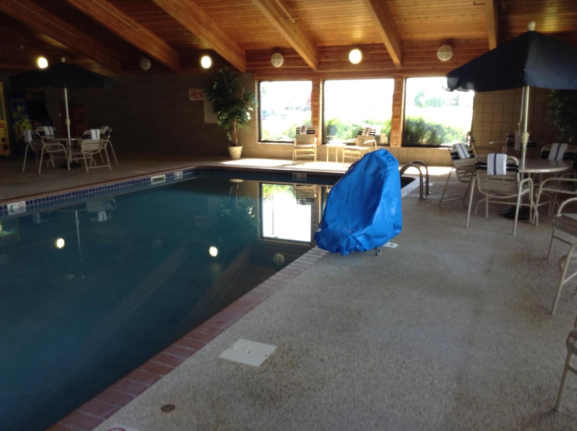 Americinn By Wyndham Fort Dodge Bagian luar foto