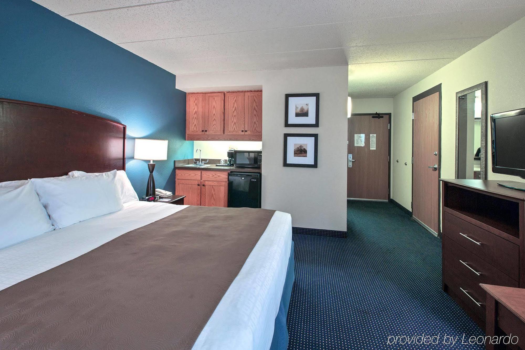 Americinn By Wyndham Fort Dodge Bagian luar foto