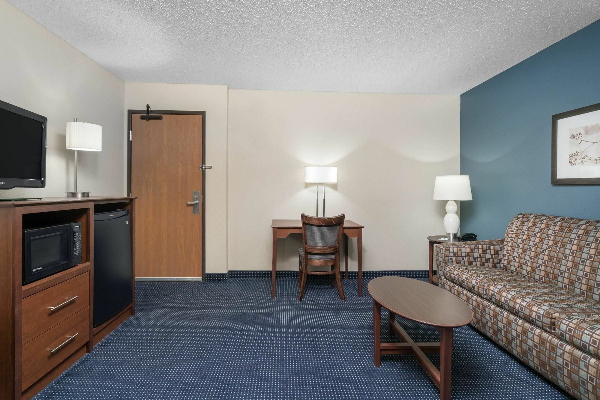 Americinn By Wyndham Fort Dodge Bagian luar foto